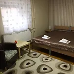 Harsanyi Vendeghaz Мишкольц