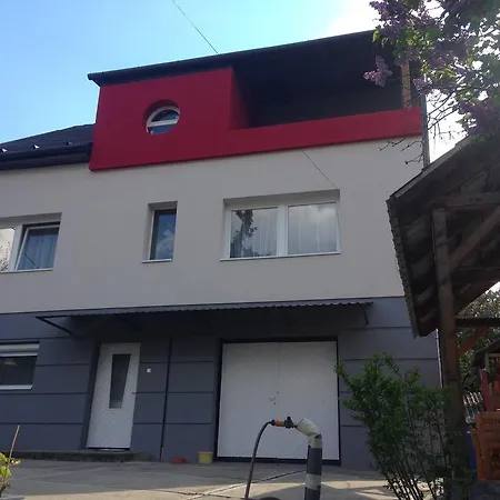 Harsanyi Vendeghaz 3*