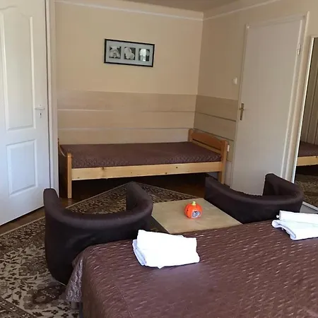 Harsanyi Vendeghaz Гостевой дом 3*