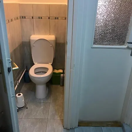 Harsanyi Vendeghaz Мишкольц