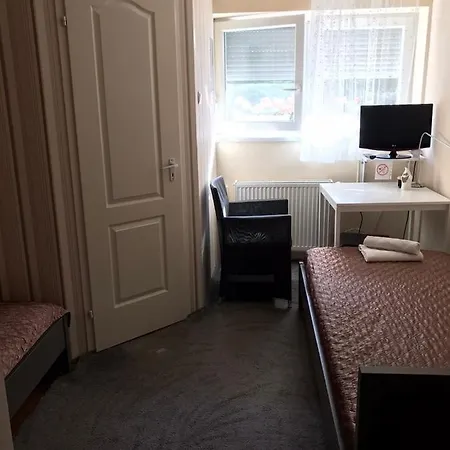 Harsanyi Vendeghaz Guest house *
