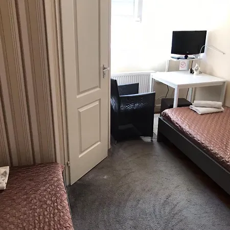 Harsanyi Vendeghaz Гостевой дом Мишкольц