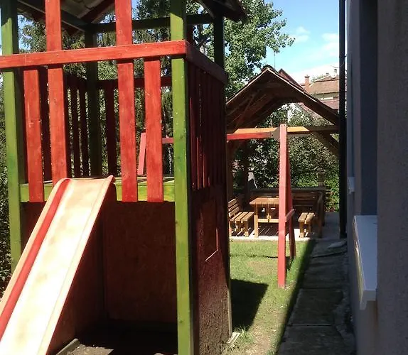 Harsanyi Vendeghaz 3* Miszkolc