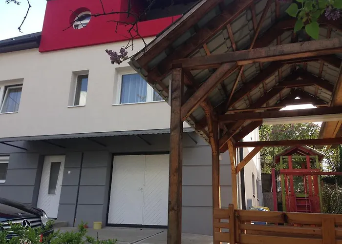 Harsanyi Vendeghaz Konukevi 3*