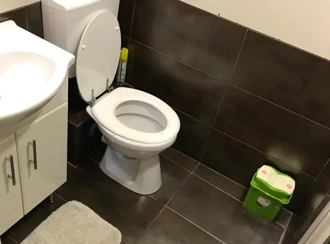 Harsanyi Vendeghaz Konukevi